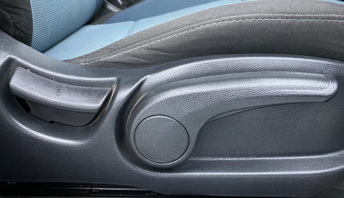 2017 Hyundai i20 Active 1.2 SX, Petrol, Manual, 11,275 km, Driver Side Adjustment Panel