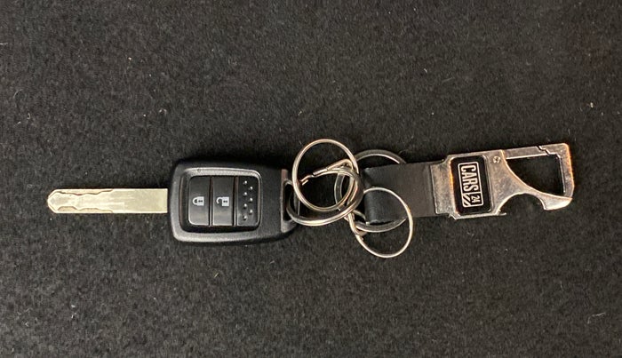 2018 Honda WR-V 1.2 i-VTEC VX MT, Petrol, Manual, 22,173 km, Key Close Up