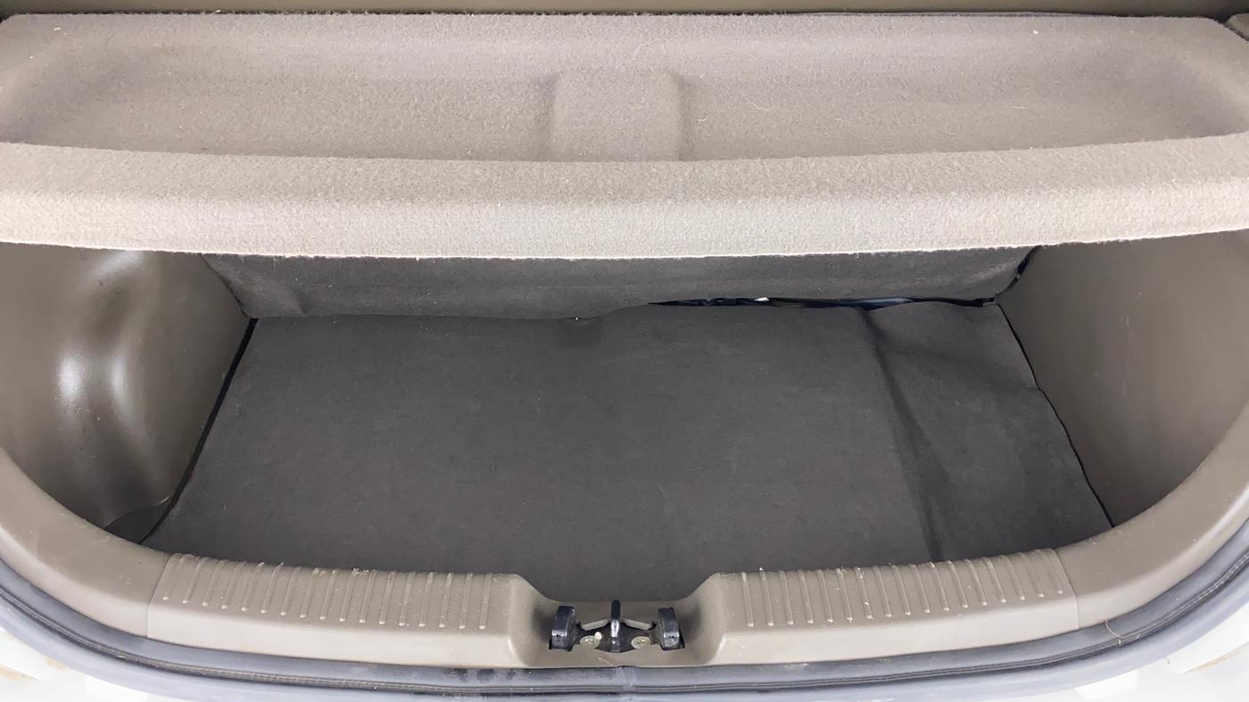 2014 Hyundai i10 SPORTZ 1.1 IRDE2, Petrol, Manual, 26,889 km, Boot Inside