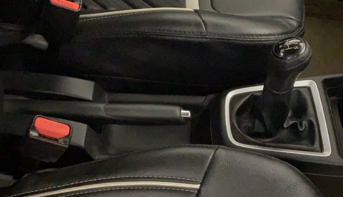 2018 Maruti Swift VXI, Petrol, Manual, 17,820 km, Gear Lever