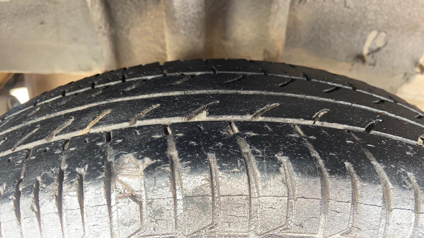 2017 Tata Tiago XE DIESEL, Diesel, Manual, 47,552 km, Right Rear Tyre Tread