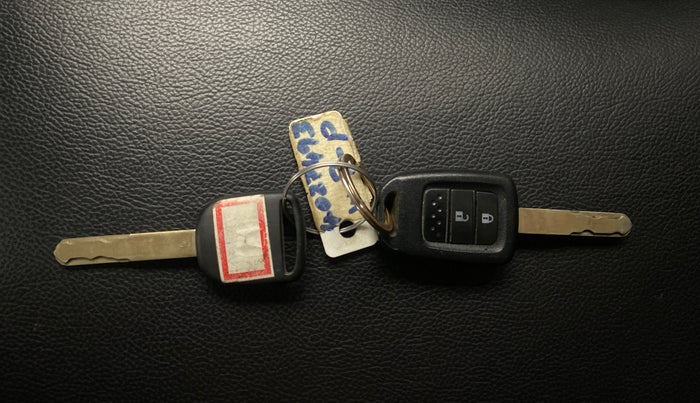 2019 Honda WR-V 1.2L I-VTEC VX MT, Petrol, Manual, 58,227 km, Key Close Up