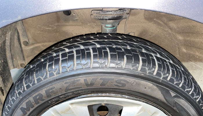 2014 Maruti Wagon R 1.0 VXI, Petrol, Manual, 28,316 km, Left Front Tyre Tread