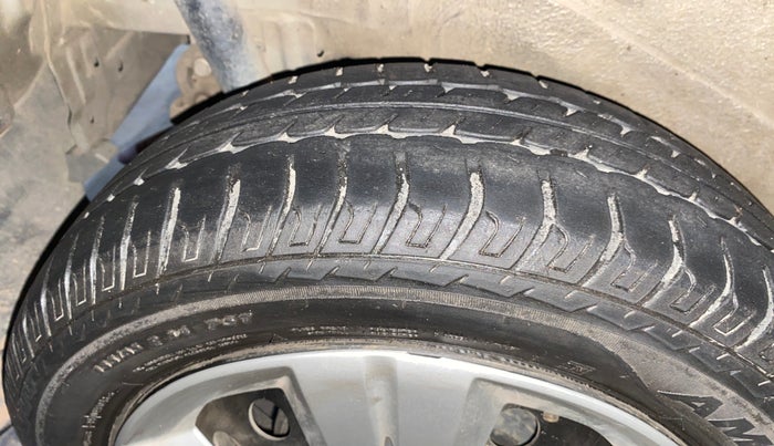 2014 Maruti Wagon R 1.0 VXI, Petrol, Manual, 28,316 km, Right Rear Tyre Tread