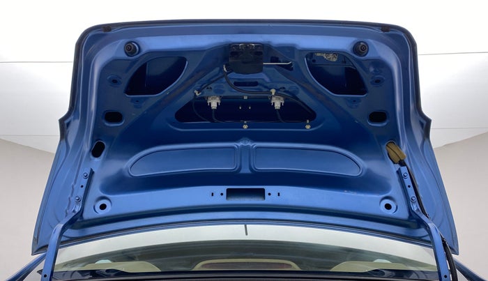 2013 Honda Amaze 1.2L I-VTEC S, CNG, Manual, 1,10,146 km, Boot Door Open