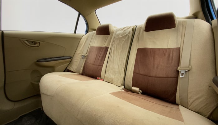 2013 Honda Amaze 1.2L I-VTEC S, CNG, Manual, 1,10,146 km, Right Side Rear Door Cabin