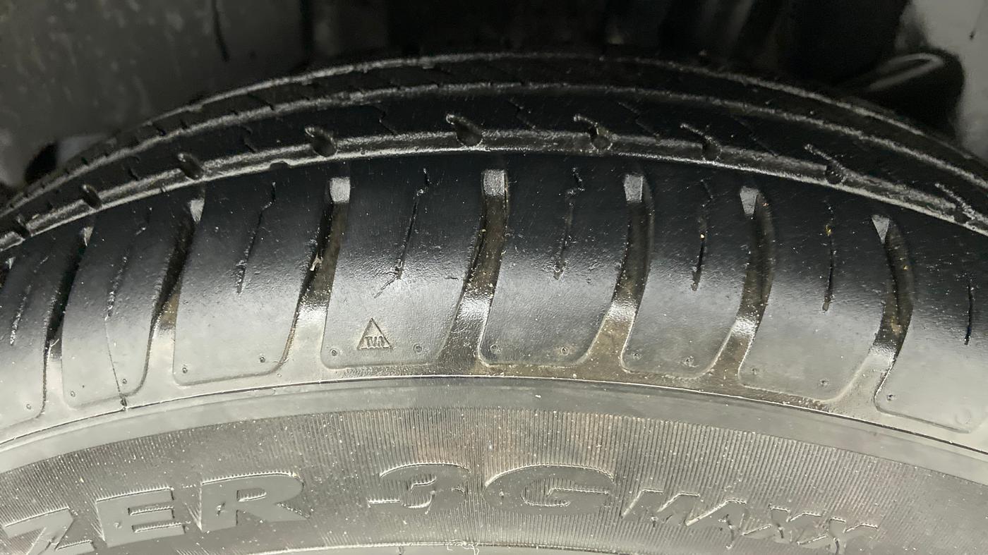 2020 Maruti Swift LXI D, Petrol, Manual, 11,532 km, Left Rear Tyre Tread