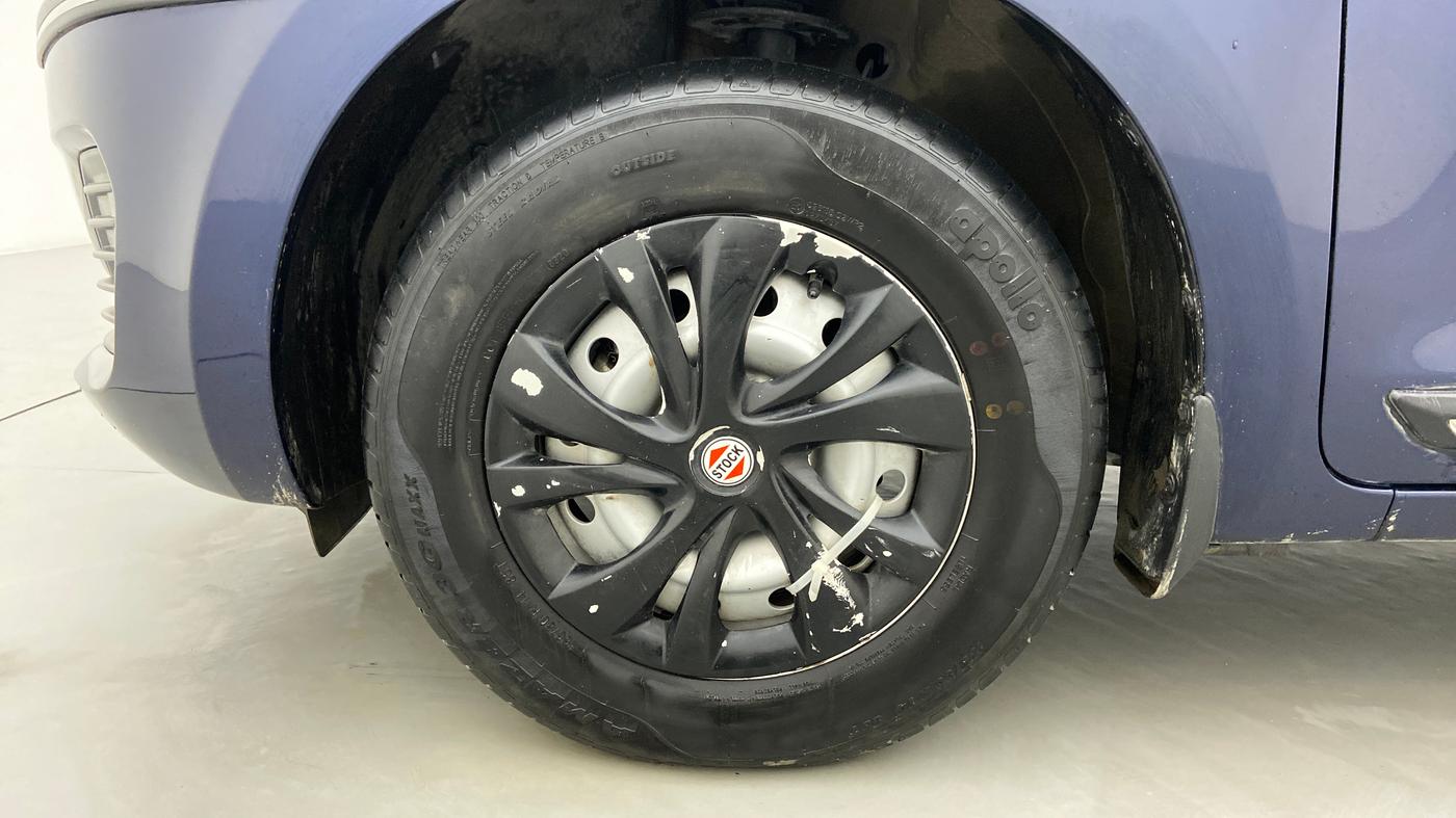 2020 Maruti Swift LXI D, Petrol, Manual, 11,532 km, Left Front Wheel