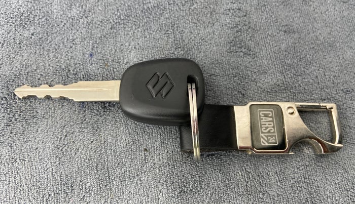 2020 Maruti Swift LXI D, Petrol, Manual, 11,532 km, Key Close Up