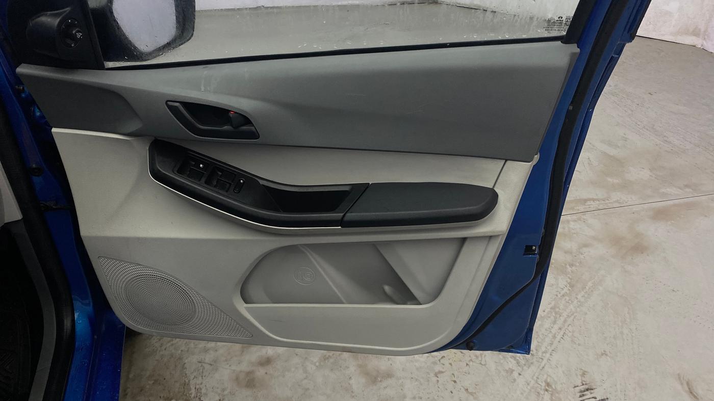 2025 Tata Tiago XZA, Petrol, Automatic, 11,769 km, Driver Side Door Panels Control