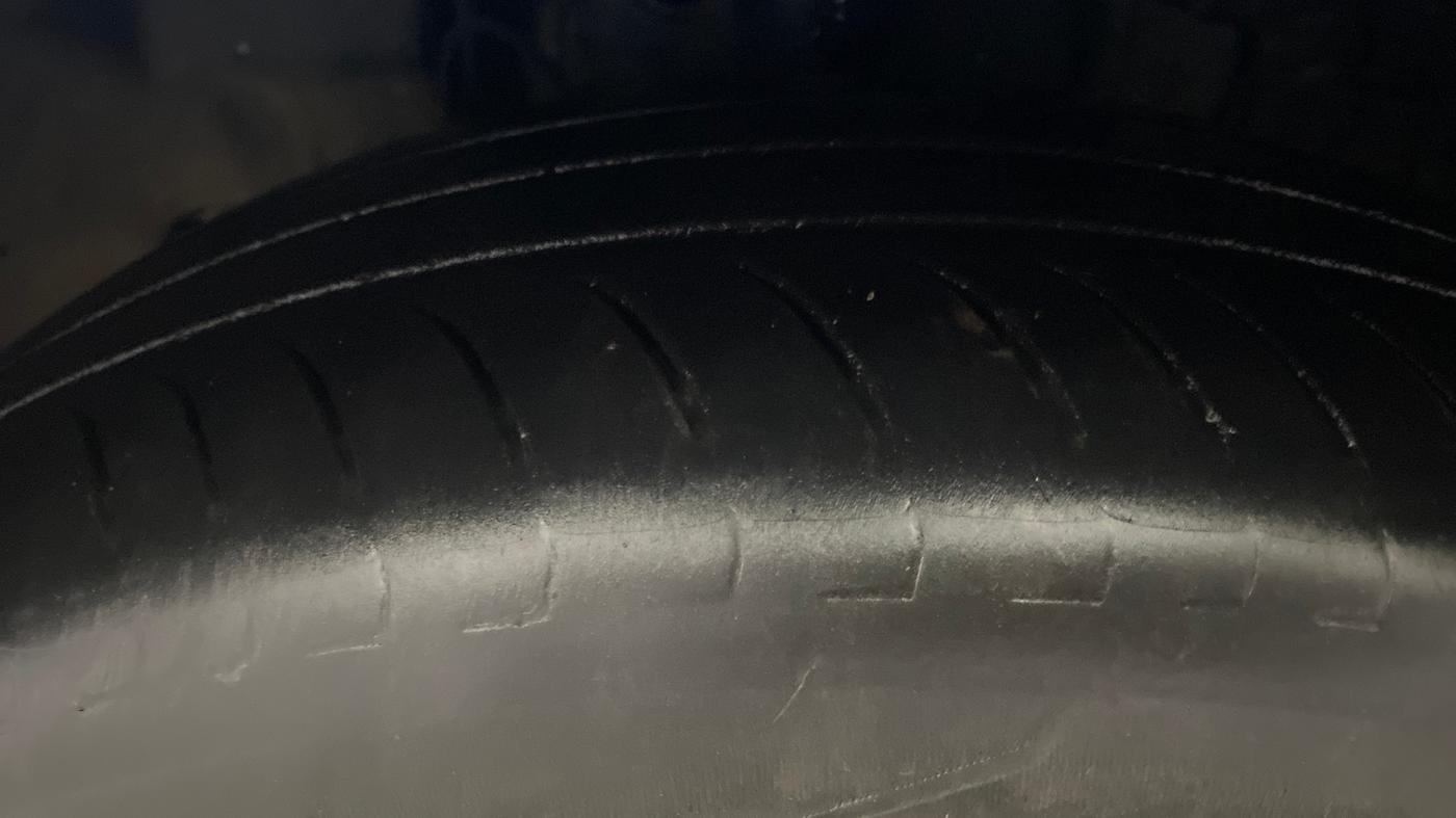 2025 Tata Tiago XZA, Petrol, Automatic, 11,769 km, Left Front Tyre Tread