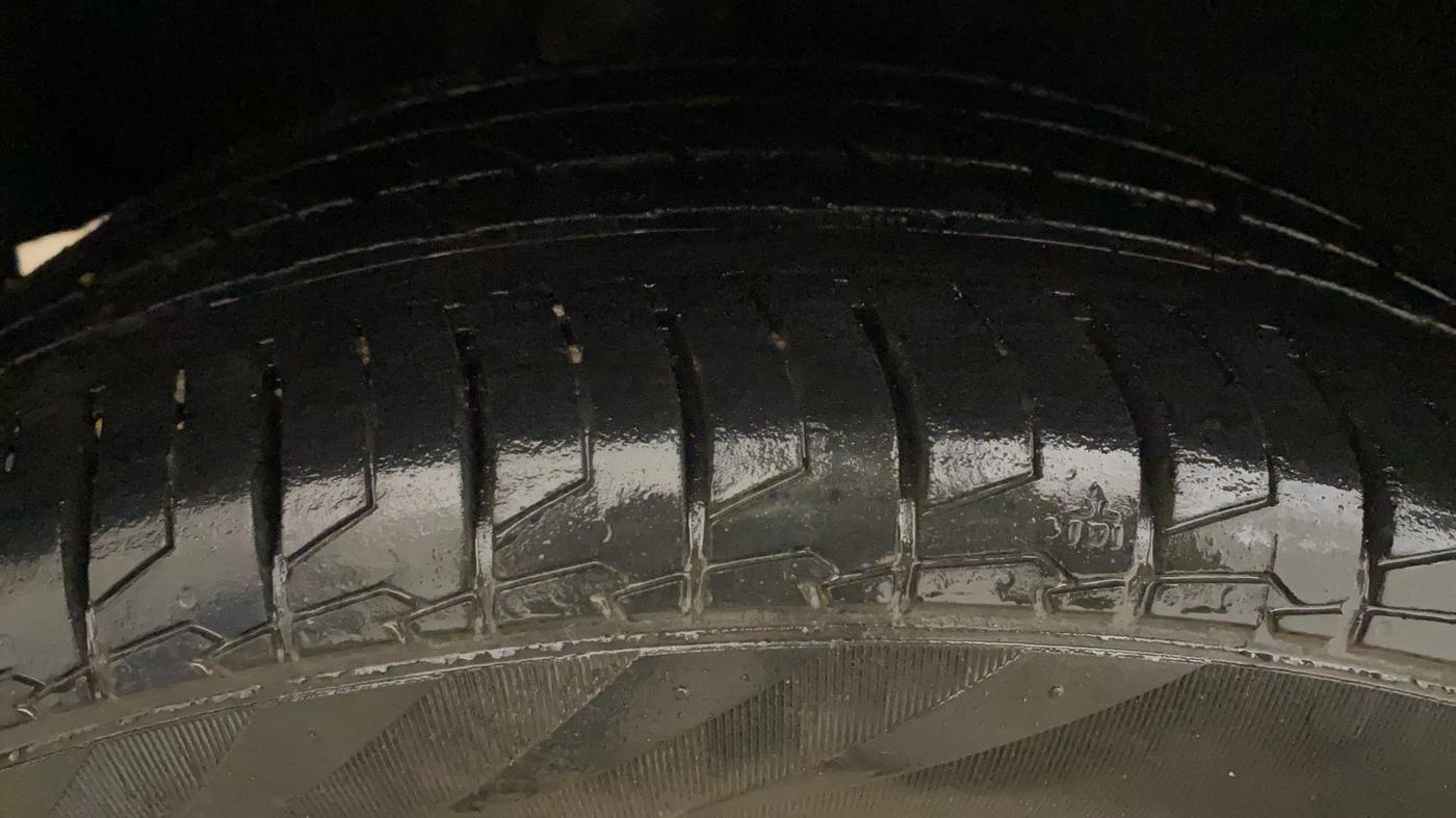 2019 Maruti Baleno ALPHA CVT PETROL 1.2, Petrol, Automatic, 83,317 km, Right Rear Tyre Tread