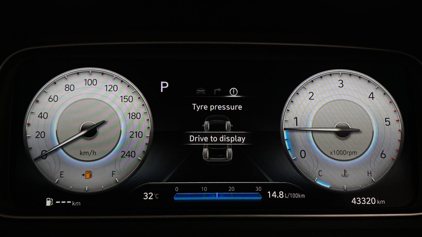 2022 Hyundai ALCAZAR PLATINUM(O) 7STR 1.5 AT, Diesel, Automatic, 43,316 km, Odometer Image