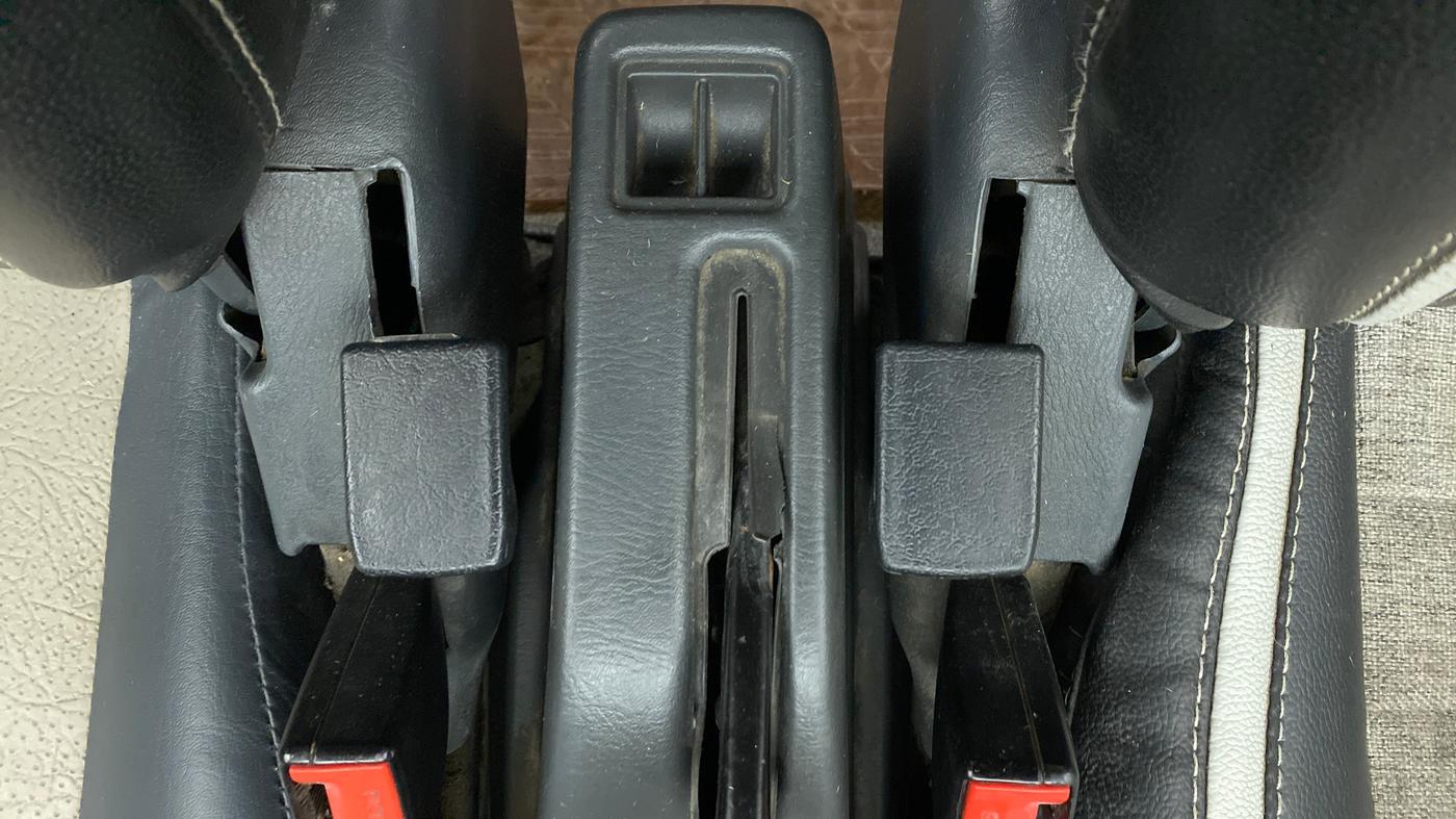 2014 Maruti Eeco 5 STR WITH A/C+HTR, CNG, Manual, 1,23,768 km, Driver Side Adjustment Panel