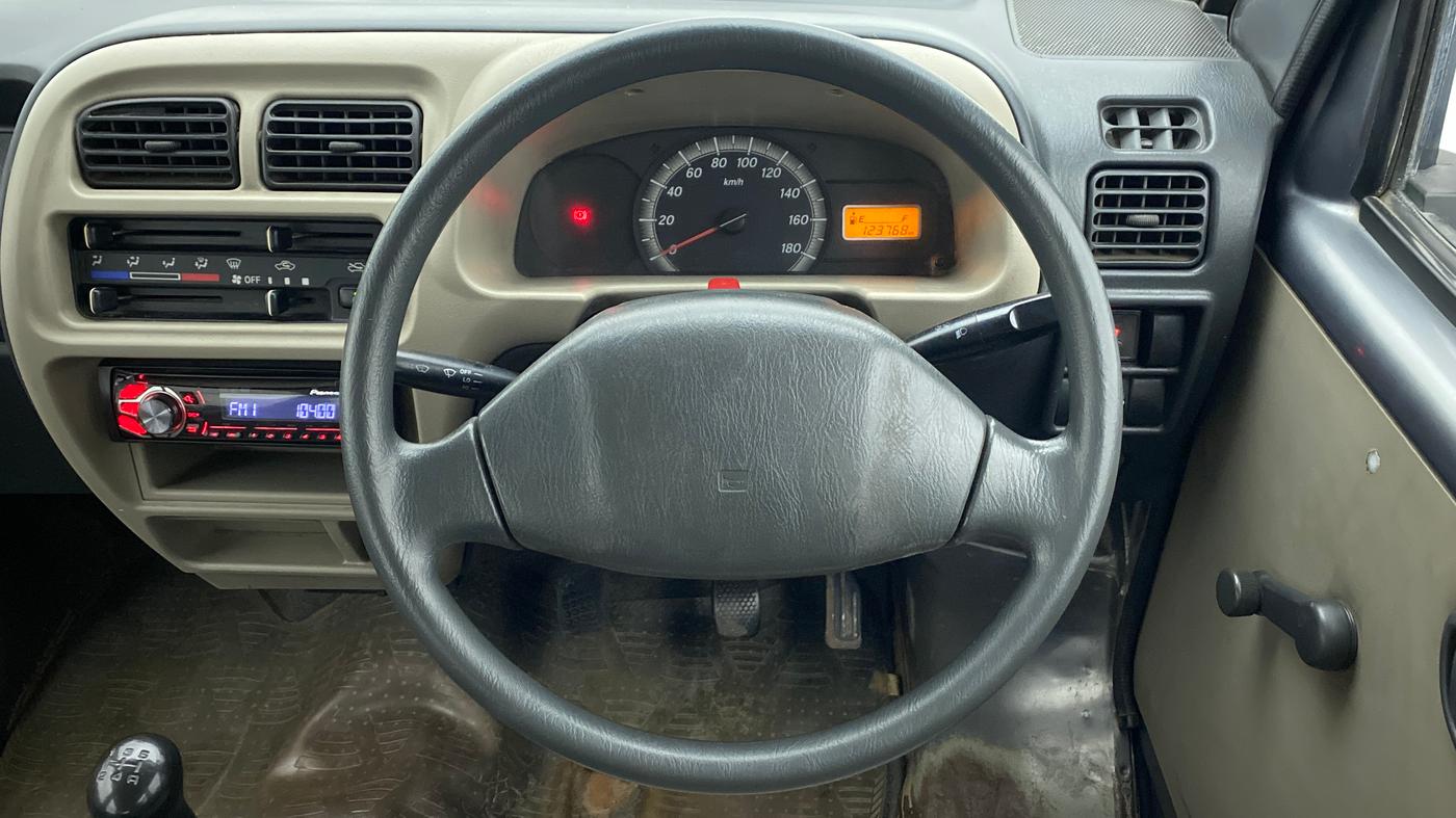 2014 Maruti Eeco 5 STR WITH A/C+HTR, CNG, Manual, 1,23,768 km, Steering Wheel Close Up