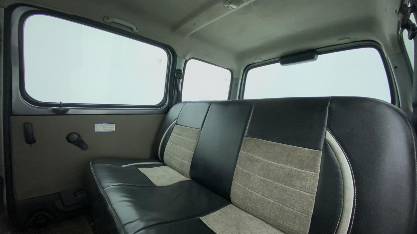 2014 Maruti Eeco 5 STR WITH A/C+HTR, CNG, Manual, 1,23,768 km, Right Side Rear Door Cabin