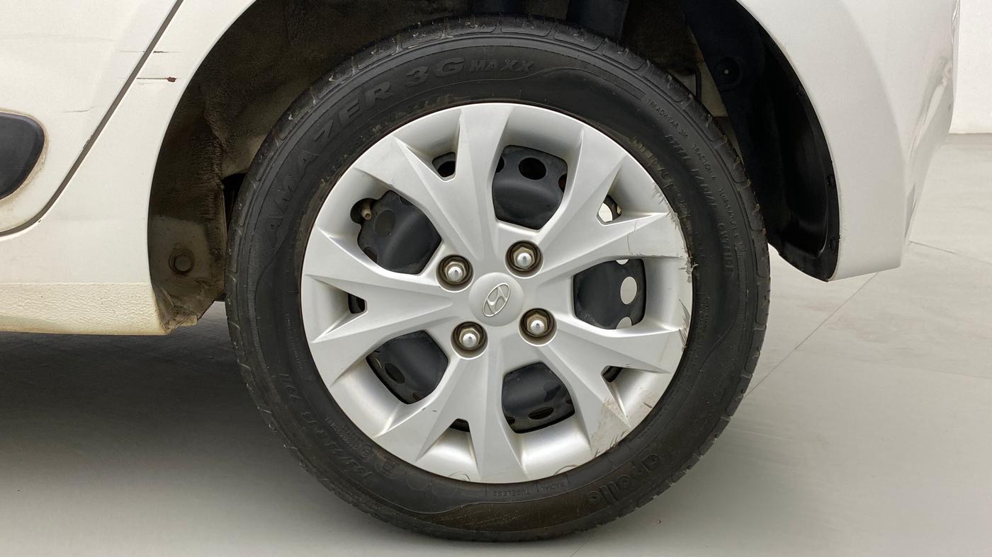 2015 Hyundai Grand i10 MAGNA 1.2 VTVT, Petrol, Manual, 20,854 km, Left Rear Wheel