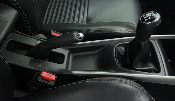 2017 Maruti Baleno ZETA PETROL 1.2, Petrol, Manual, 33,209 km, Gear Lever