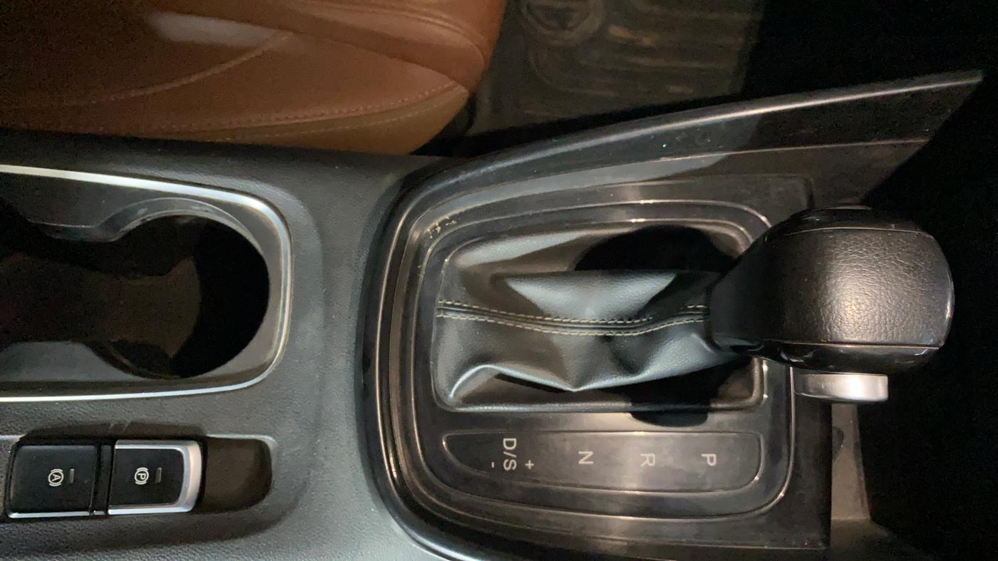 2020 MG HECTOR PLUS SHARP 1.5 PETROL TURBO DCT 6-STR, Petrol, Automatic, 87,094 km, Gear Lever