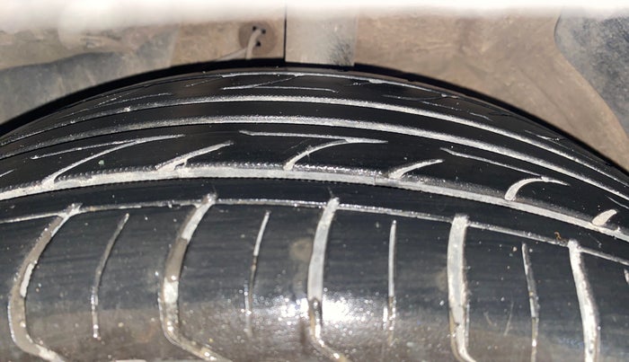 2020 MG HECTOR PLUS SHARP 1.5 PETROL TURBO DCT 6-STR, Petrol, Automatic, 86,358 km, Left Front Tyre Tread