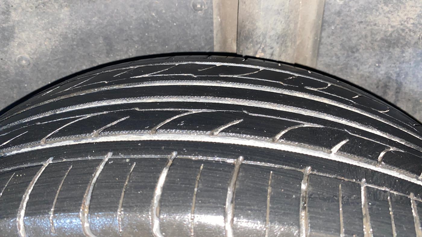 2020 MG HECTOR PLUS SHARP 1.5 PETROL TURBO DCT 6-STR, Petrol, Automatic, 87,094 km, Left Rear Tyre Tread