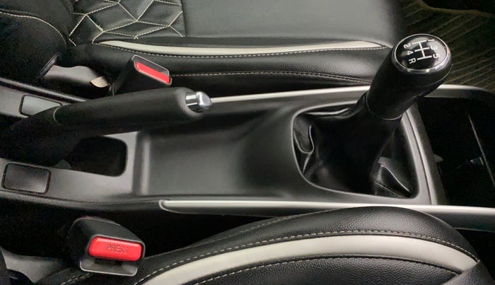 2017 Maruti Baleno ZETA PETROL 1.2, Petrol, Manual, 58,622 km, Gear Lever