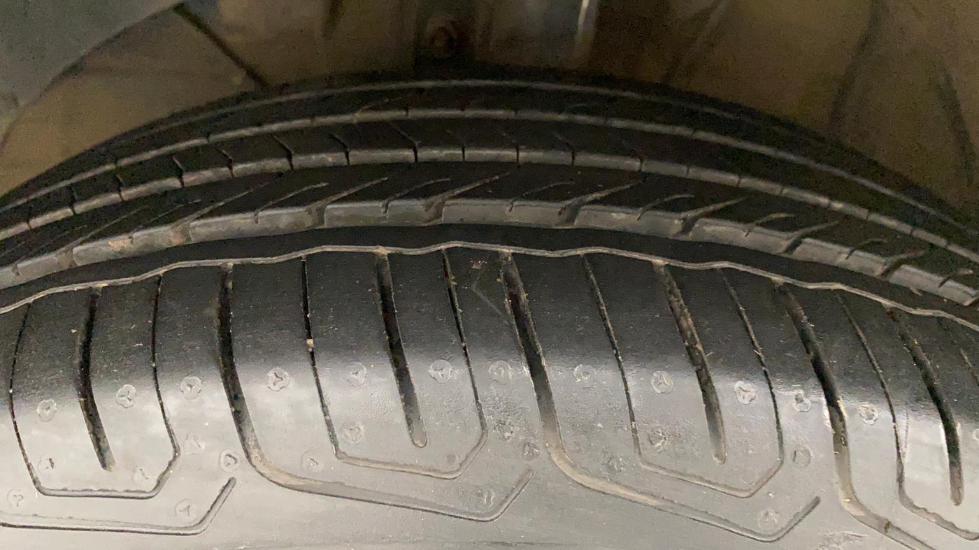 2017 Maruti Baleno ZETA PETROL 1.2, Petrol, Manual, 58,622 km, Left Front Tyre Tread