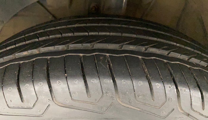 2017 Maruti Baleno ZETA PETROL 1.2, Petrol, Manual, 58,622 km, Left Front Tyre Tread