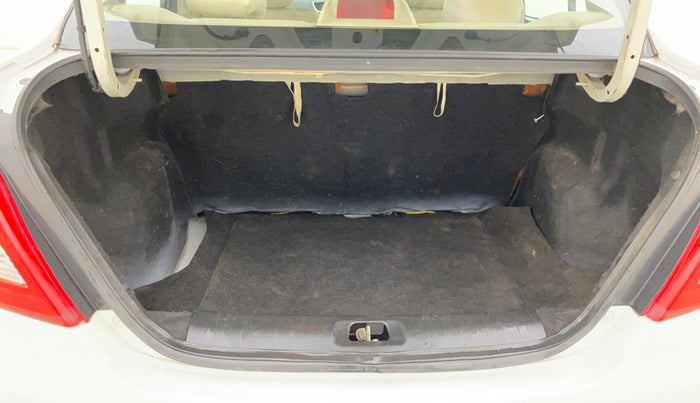 2014 Maruti Swift Dzire VDI, Diesel, Manual, 1,01,822 km, Boot Inside