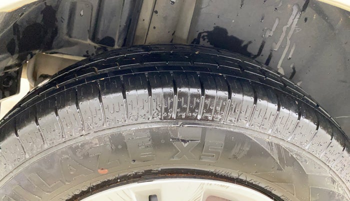 2014 Maruti Swift Dzire VDI, Diesel, Manual, 1,01,822 km, Right Rear Tyre Tread