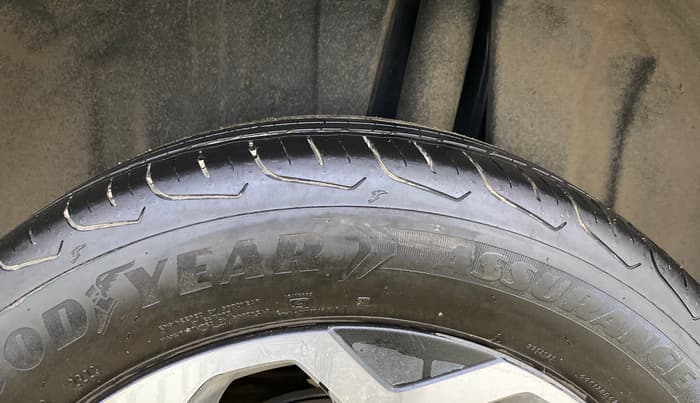2023 Maruti FRONX ALPHA 1.0L TURBO 6 AT, Petrol, Automatic, 31,336 km, Left Rear Tyre Tread