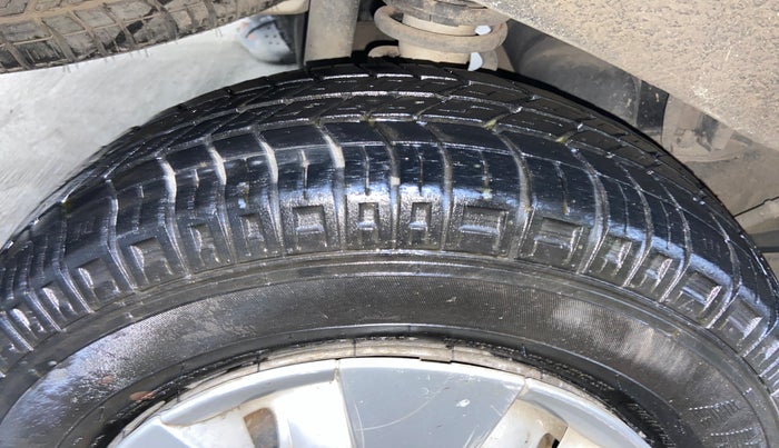 2017 Maruti Eeco 5 STR WITH A/C+HTR, Petrol, Manual, 16,344 km, Right Rear Tyre Tread