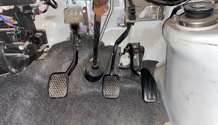 2017 Maruti Eeco 5 STR WITH A/C+HTR, Petrol, Manual, 16,344 km, Pedals