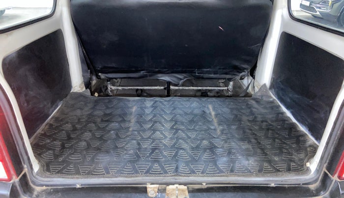 2017 Maruti Eeco 5 STR WITH A/C+HTR, Petrol, Manual, 16,344 km, Boot Inside