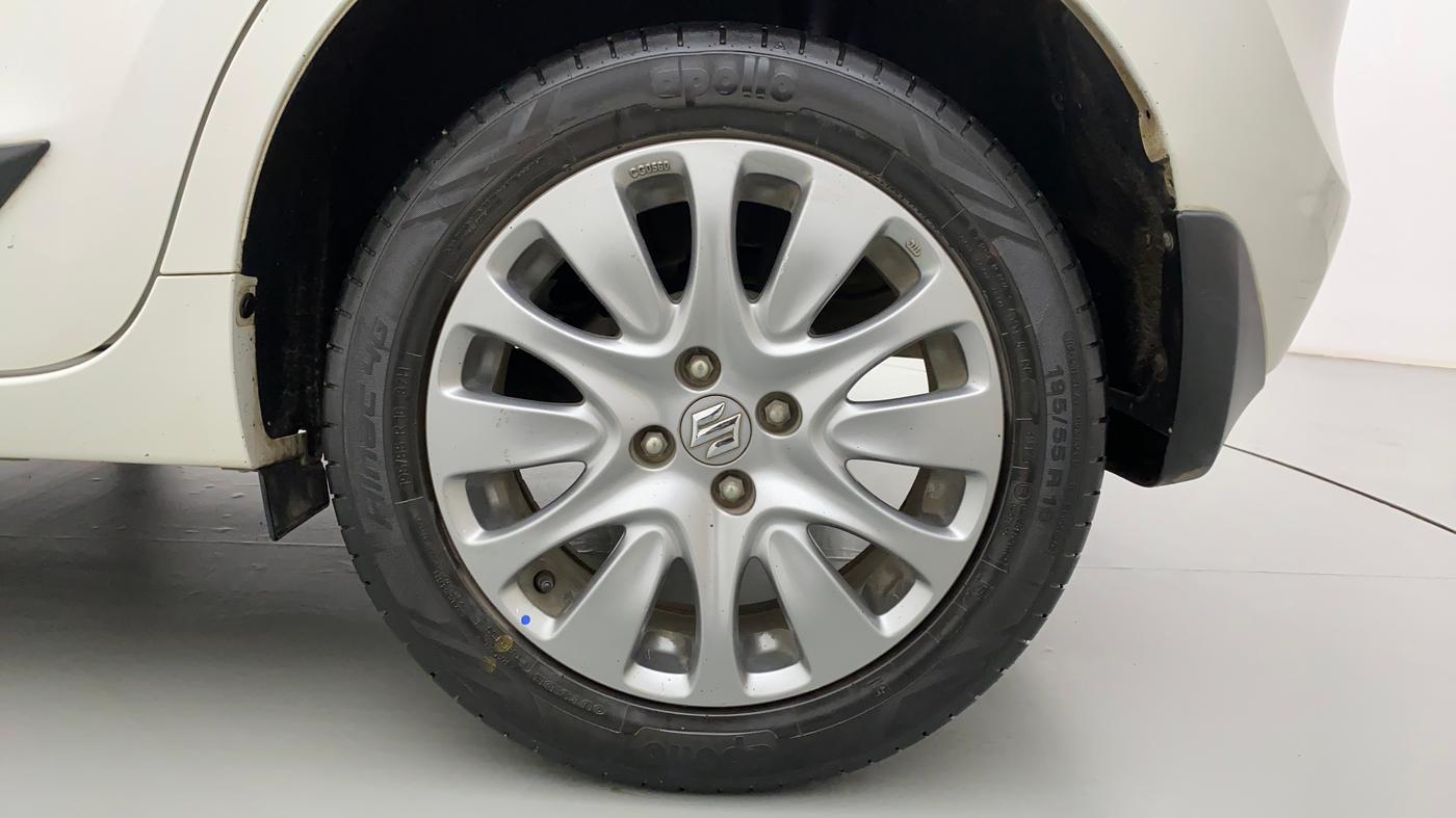 2017 Maruti Baleno ALPHA CVT PETROL 1.2, Petrol, Automatic, 75,966 km, Left Rear Wheel