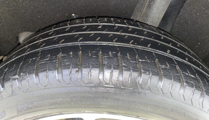 2019 Maruti Baleno ZETA PETROL 1.2, Petrol, Manual, 42,507 km, Left Rear Tyre Tread