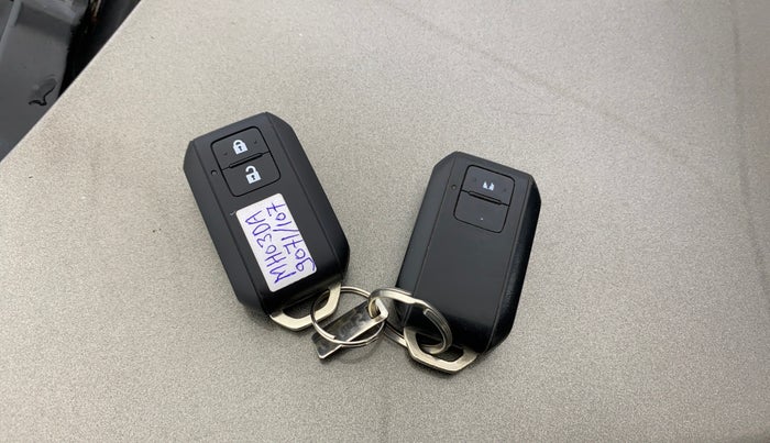 2019 Maruti Baleno ZETA PETROL 1.2, Petrol, Manual, 42,507 km, Key Close Up