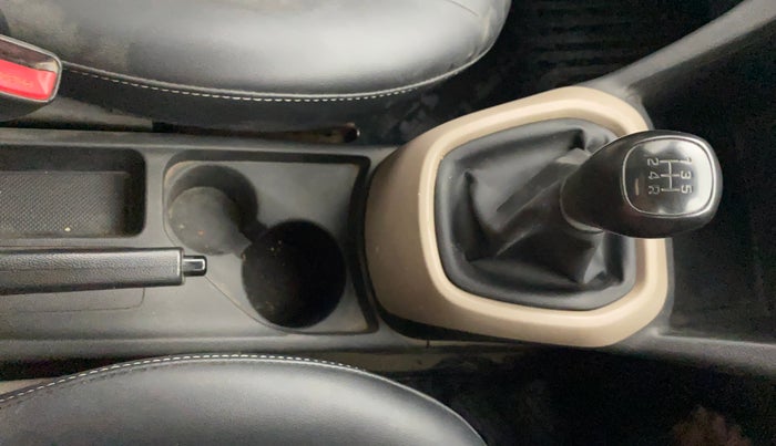 2018 Hyundai Grand i10 MAGNA 1.2 KAPPA VTVT, CNG, Manual, 85,644 km, Gear Lever