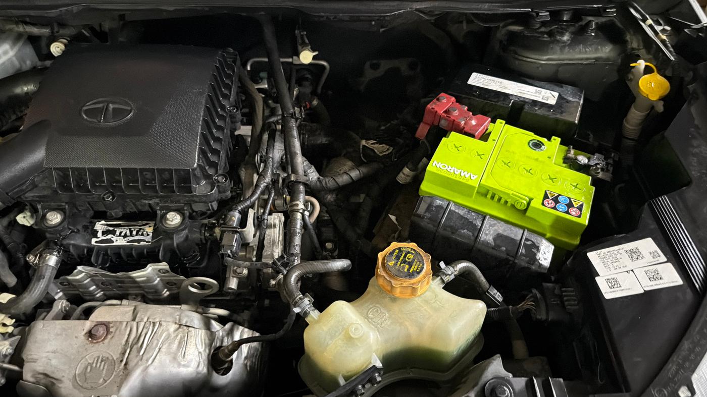 2020 Tata NEXON XMA PETROL, Petrol, Automatic, 92,329 km, Engine View - Left
