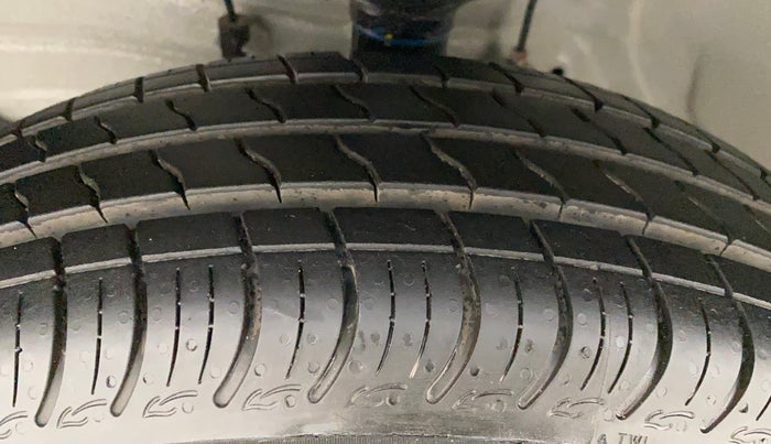 2023 Maruti S PRESSO VXI, Petrol, Manual, 247 km, Left Front Tyre Tread