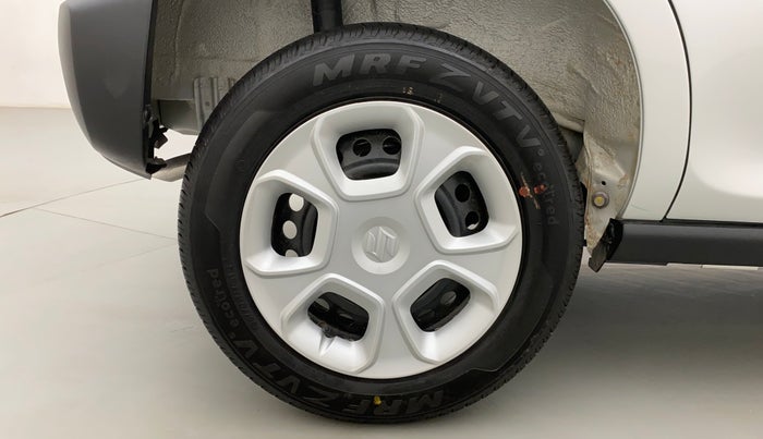 2023 Maruti S PRESSO VXI, Petrol, Manual, 247 km, Right Rear Wheel