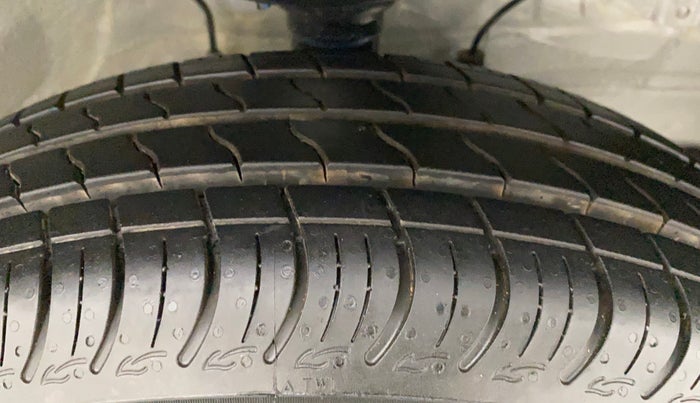 2023 Maruti S PRESSO VXI, Petrol, Manual, 247 km, Right Front Tyre Tread