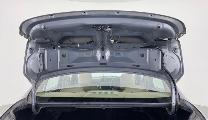 2014 Maruti Ciaz ZXI, Petrol, Manual, 60,364 km, Boot Door Open