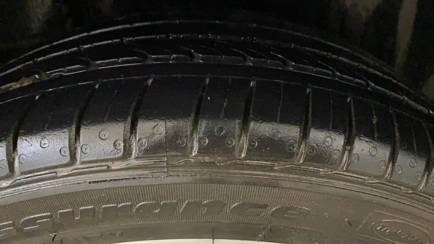 2018 Maruti Ciaz ALPHA 1.5 SHVS PETROL, Petrol, Manual, 64,532 km, Right Rear Tyre Tread