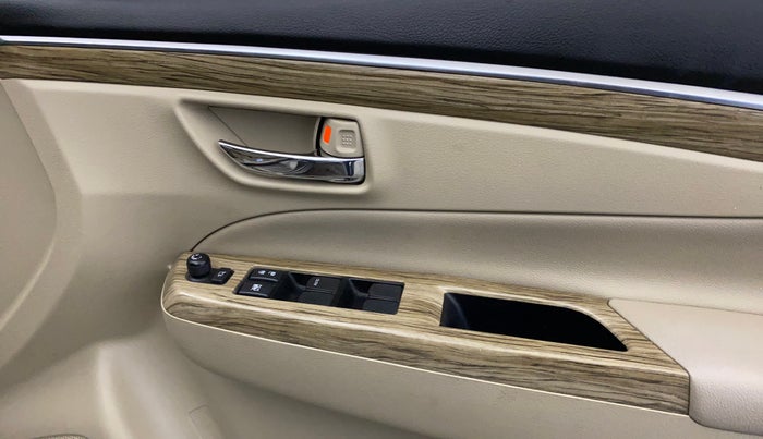 2018 Maruti Ciaz ALPHA 1.5 SHVS PETROL, Petrol, Manual, 64,532 km, Driver Side Door Panels Control