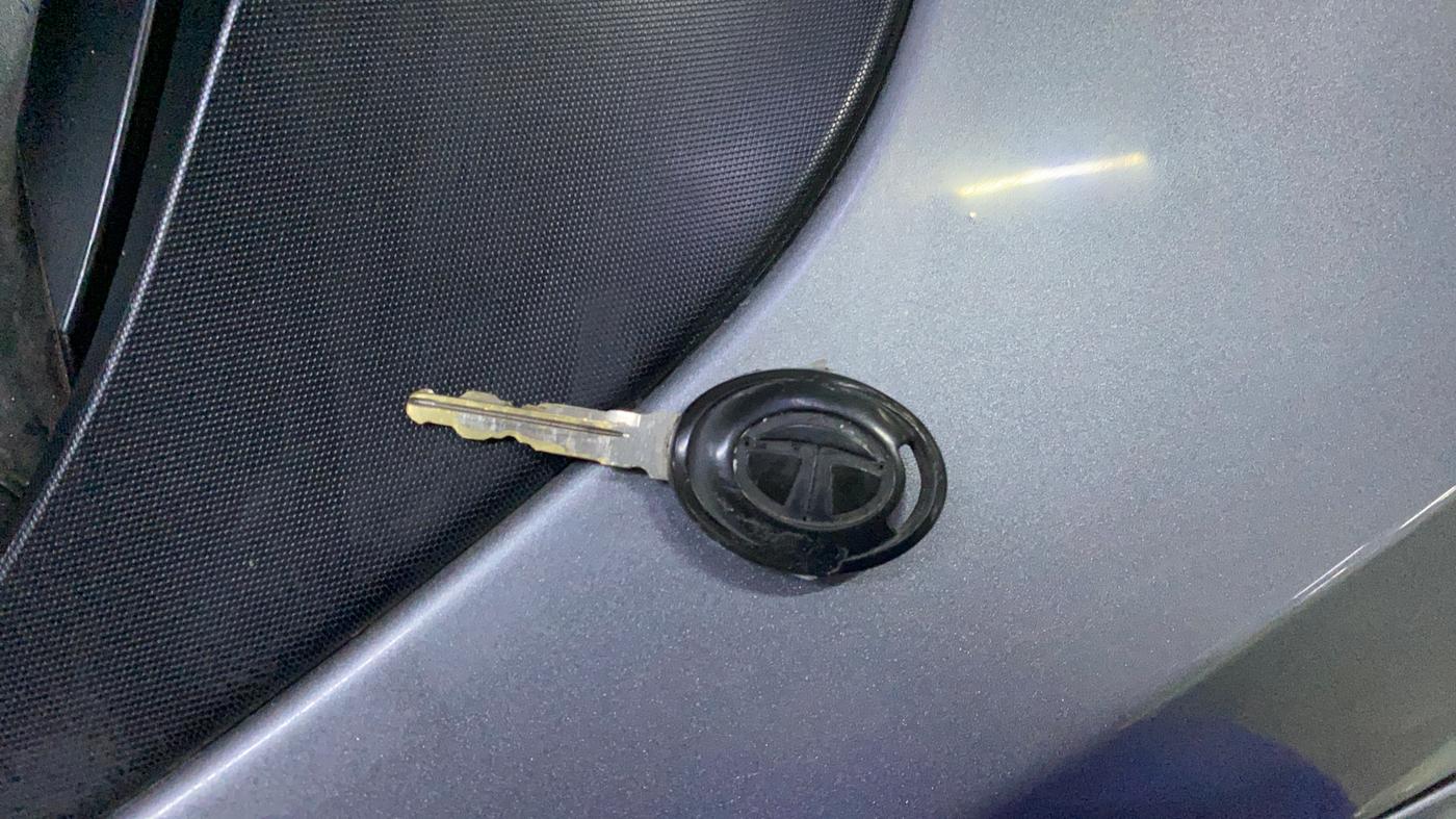 2019 Tata Tiago XM PETROL, Petrol, Manual, 77,187 km, Key Close Up