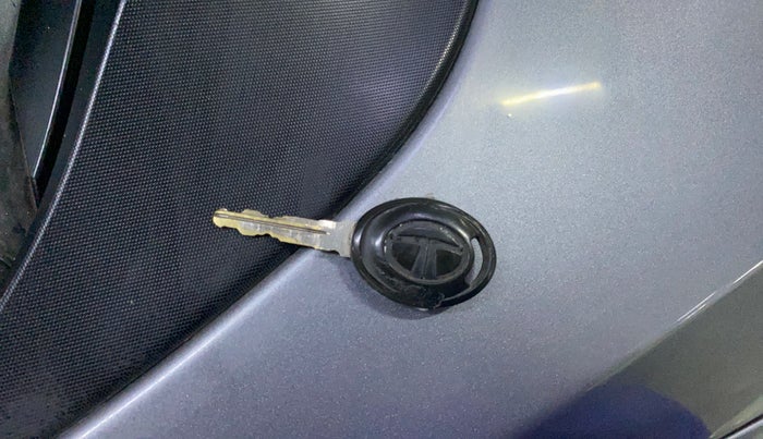 2019 Tata Tiago XM PETROL, Petrol, Manual, 77,187 km, Key Close Up