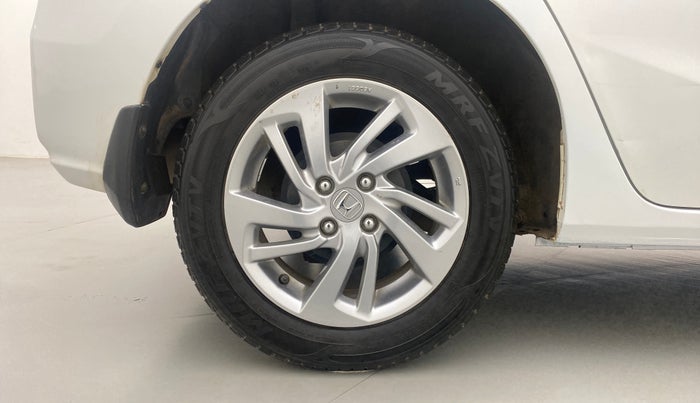 2020 Honda Jazz 1.2 V AT, Petrol, Automatic, 11,443 km, Right Rear Wheel
