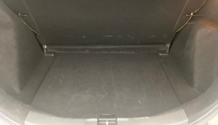 2020 Honda Jazz 1.2 V AT, Petrol, Automatic, 11,443 km, Boot Inside