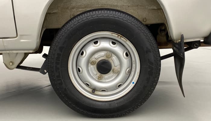2015 Maruti OMNI E 8 STR, Petrol, Manual, 13,883 km, Left Rear Wheel